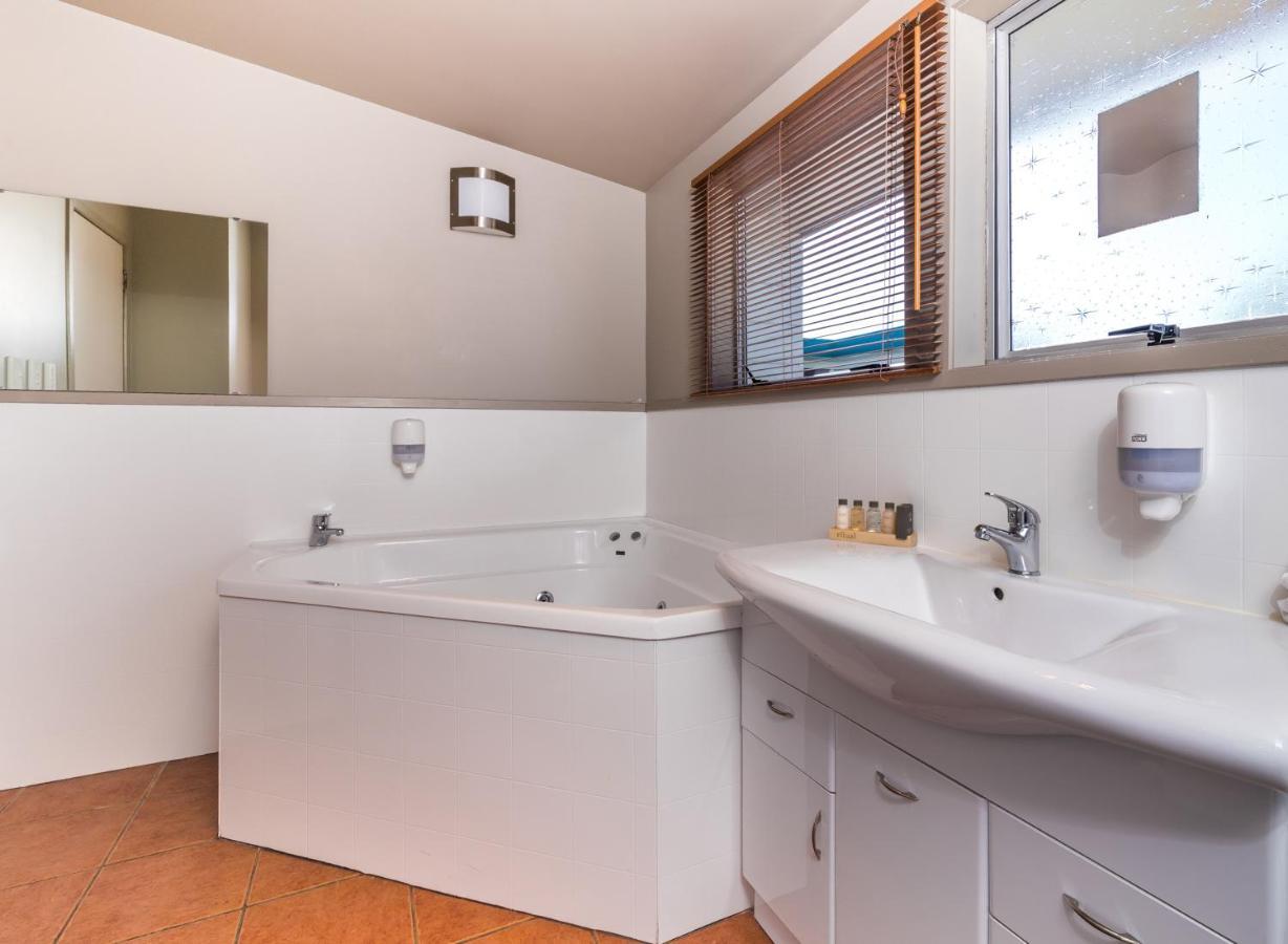 Twin Peaks Lakeside Inn Τούπο Εξωτερικό φωτογραφία
